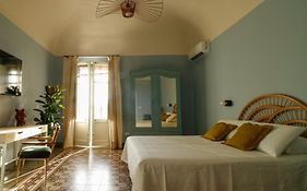 Marike Home